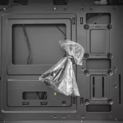 White Shark CASE GCC-2102 WARHEAD / 4 Fans - Image 3