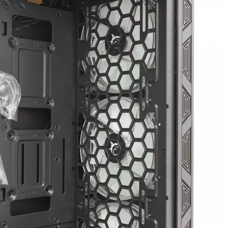 White Shark CASE GCC-2102 WARHEAD / 4 Fans - Image 4